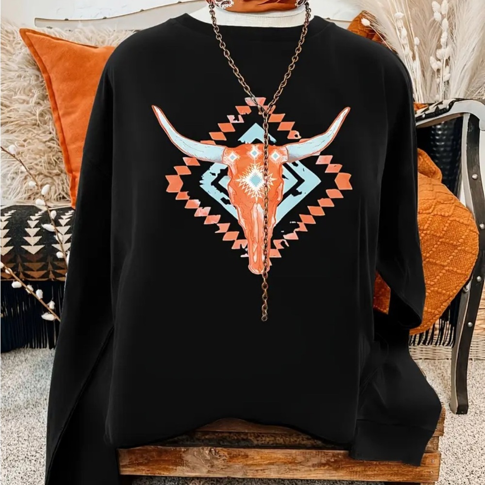 Women’s Black Southwestern rodeo Skull Sweatshirt top